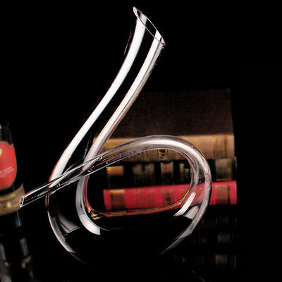 1500ml Glass Wine Decanter Aerator Classical Design Brass Instrument Shape supplier