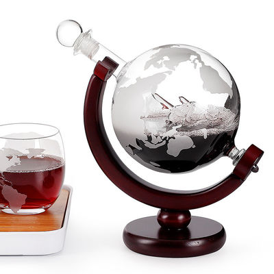 Borosilicate Etched Glass Decanter , Globe Whiskey Decanter With Wine Glass Cup Gift Set supplier