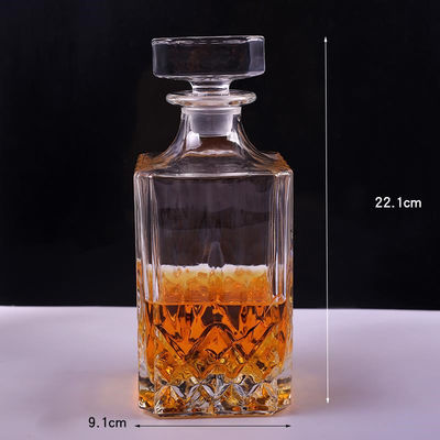 Lead Free Clear Red Wine Decanter , Unique Shaped Whiskey Liquor Glass Set supplier