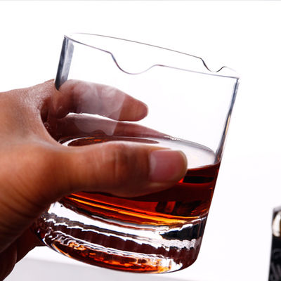 260ml Old Fashioned Whiskey Glass , Indented Cigar Rest Whiskey Shot Glasses supplier